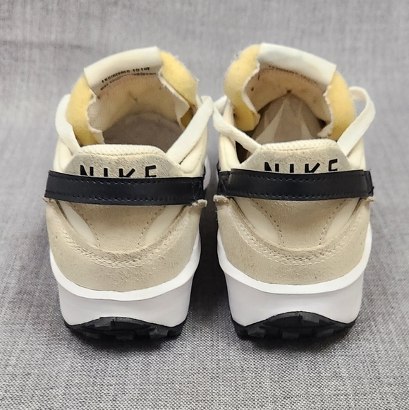 Nike Debut Sanddrift/ Black Waffle Suede Athletic Sneakers.6.5. - Picture 6 of 11